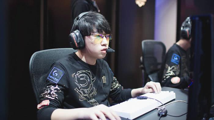 他们共同经 他们共同经